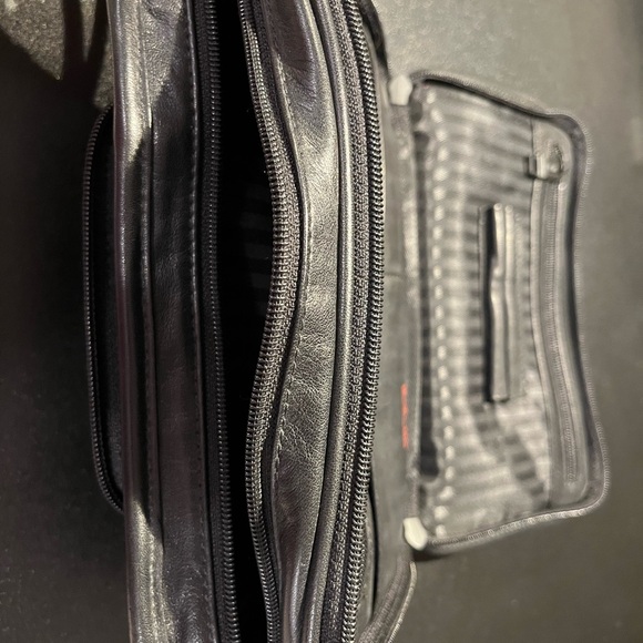 TUMI Black Leather Organizer Bag Wallet - Picture 9 of 10